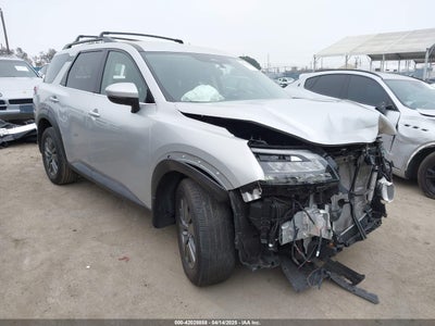 NISSAN PATHFINDER 2024