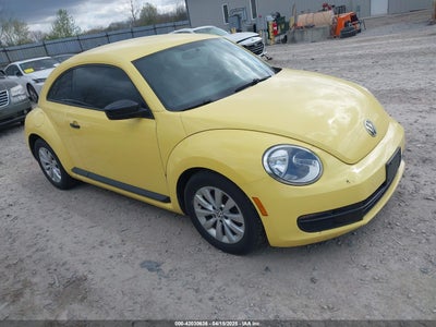VOLKSWAGEN BEETLE 2015