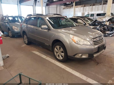 SUBARU OUTBACK 2011