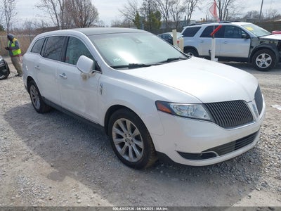 LINCOLN MKT 2015