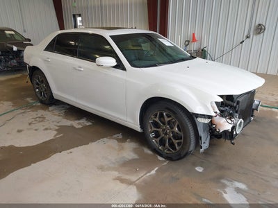 CHRYSLER 300 2015