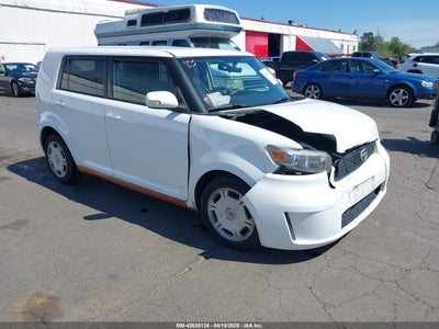 SCION XB 2010