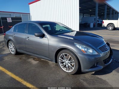 INFINITI Q40 2015