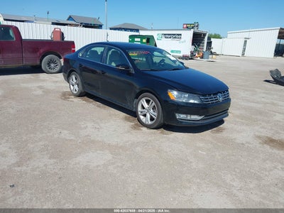 VOLKSWAGEN PASSAT 2012