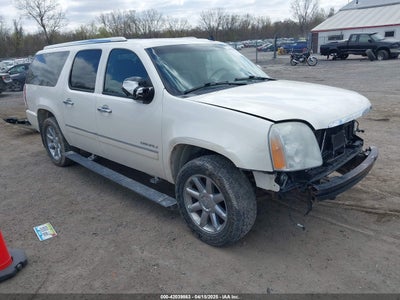 GMC YUKON XL 1500 2011