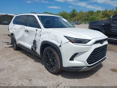 TOYOTA GRAND HIGHLANDER 2024