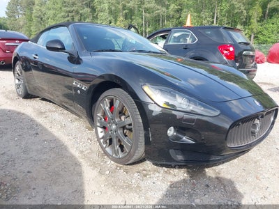 MASERATI GRANTURISMO 2011