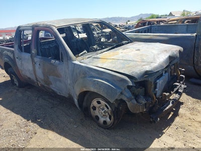 NISSAN FRONTIER 2016