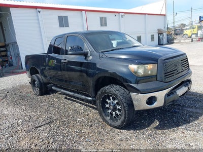 TOYOTA TUNDRA 2011