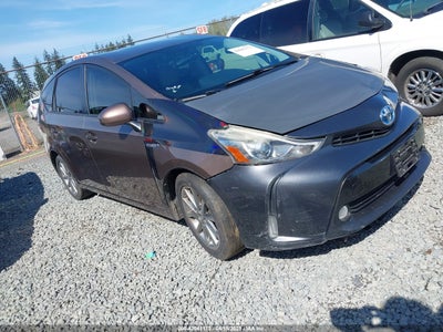 TOYOTA PRIUS V 2015