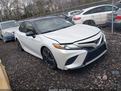 TOYOTA CAMRY 2019