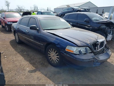 LINCOLN TOWN CAR 2003