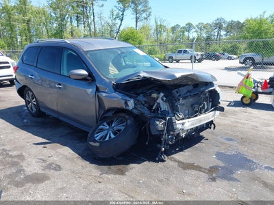NISSAN PATHFINDER 2017