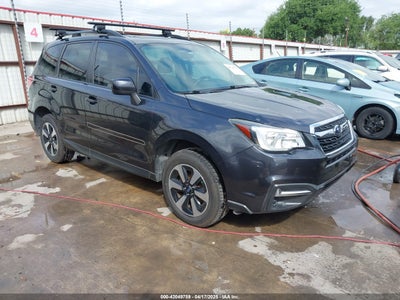 SUBARU FORESTER 2017