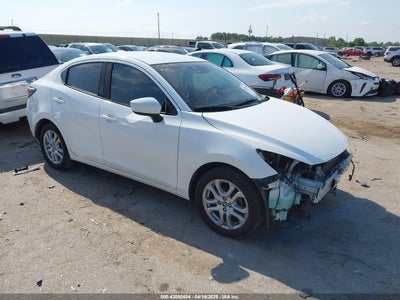 TOYOTA YARIS IA 2017