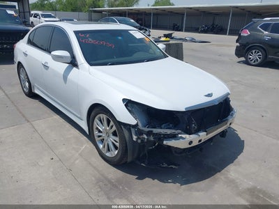 HYUNDAI GENESIS 2013