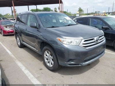 TOYOTA HIGHLANDER 2011