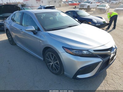TOYOTA CAMRY 2023