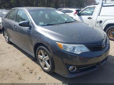 TOYOTA CAMRY 2013
