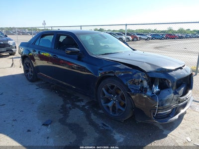 CHRYSLER 300 2020