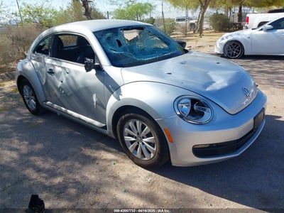 VOLKSWAGEN BEETLE 2013