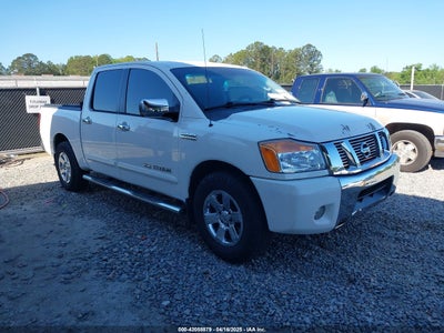 NISSAN TITAN 2011