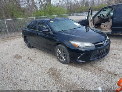 TOYOTA CAMRY 2016