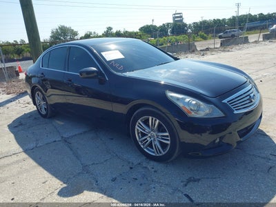 INFINITI G37 2012