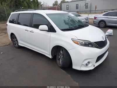 TOYOTA SIENNA 2017