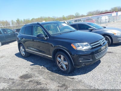 VOLKSWAGEN TOUAREG HYBRID 2012