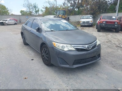TOYOTA CAMRY 2012