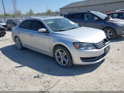 VOLKSWAGEN PASSAT 2013
