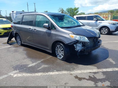 TOYOTA SIENNA 2020