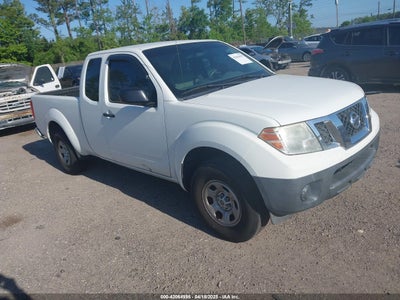 NISSAN FRONTIER 2015