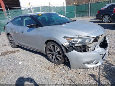 NISSAN MAXIMA 2017