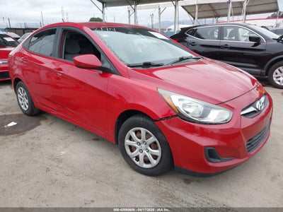 HYUNDAI ACCENT 2012
