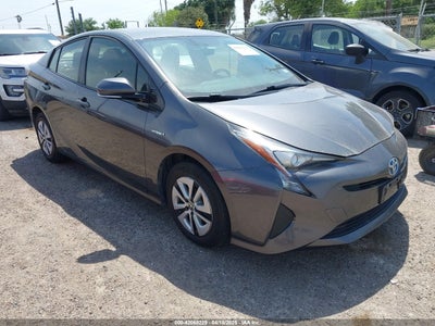 TOYOTA PRIUS 2016