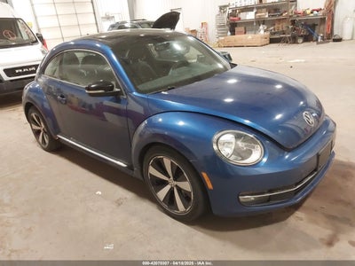 VOLKSWAGEN BEETLE 2013