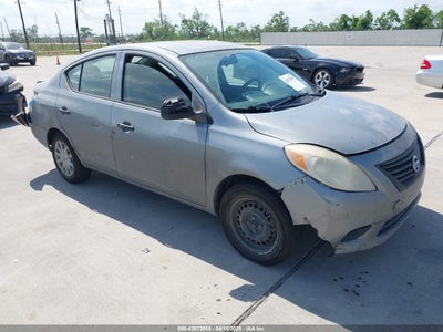 NISSAN VERSA 2014