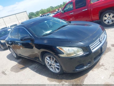 NISSAN MAXIMA 2014