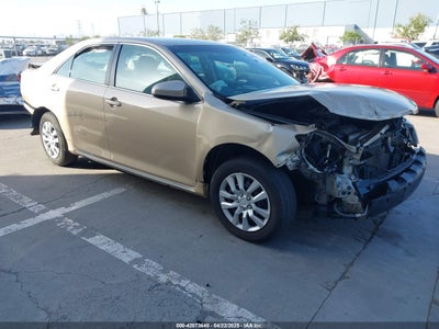 TOYOTA CAMRY 2012