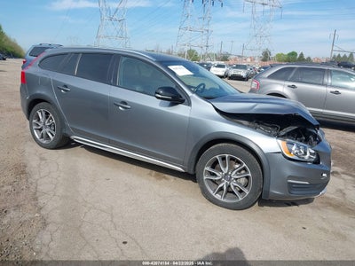 VOLVO V60 CROSS COUNTRY 2016