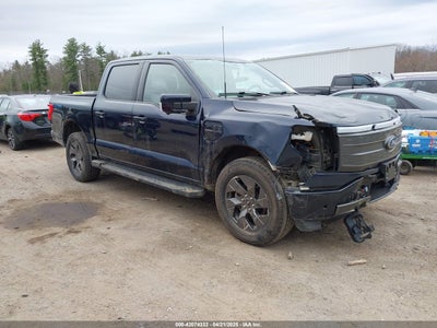 FORD F-150 LIGHTNING 2023