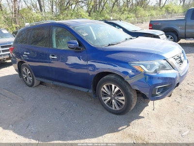 NISSAN PATHFINDER 2017