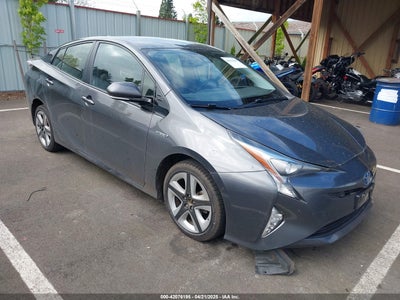TOYOTA PRIUS 2016