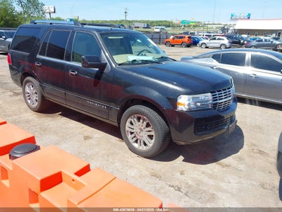 LINCOLN NAVIGATOR 2010
