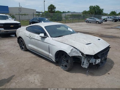 FORD MUSTANG 2021