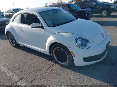 VOLKSWAGEN BEETLE 2012