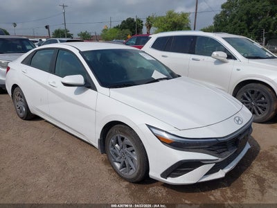 HYUNDAI ELANTRA HYBRID 2025