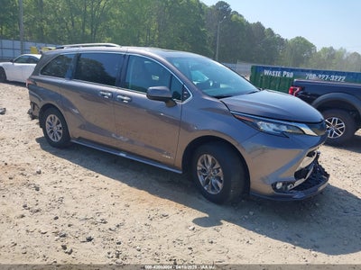 TOYOTA SIENNA 2021